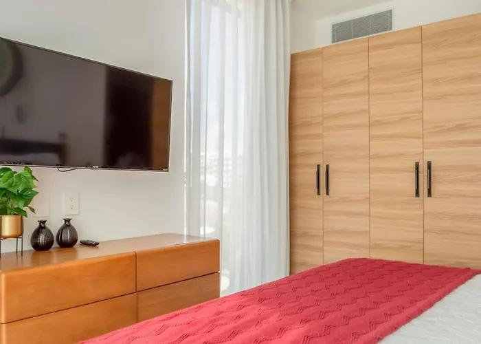Apartment Hostpal In Great View And Location *