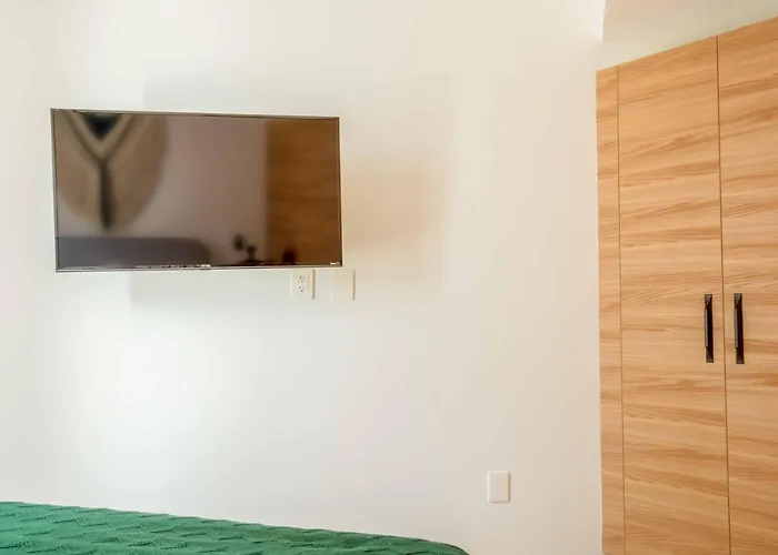 Apartment Hostpal In Great View And Location *