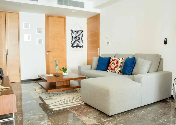 Apartment Hostpal In Great View And Location *